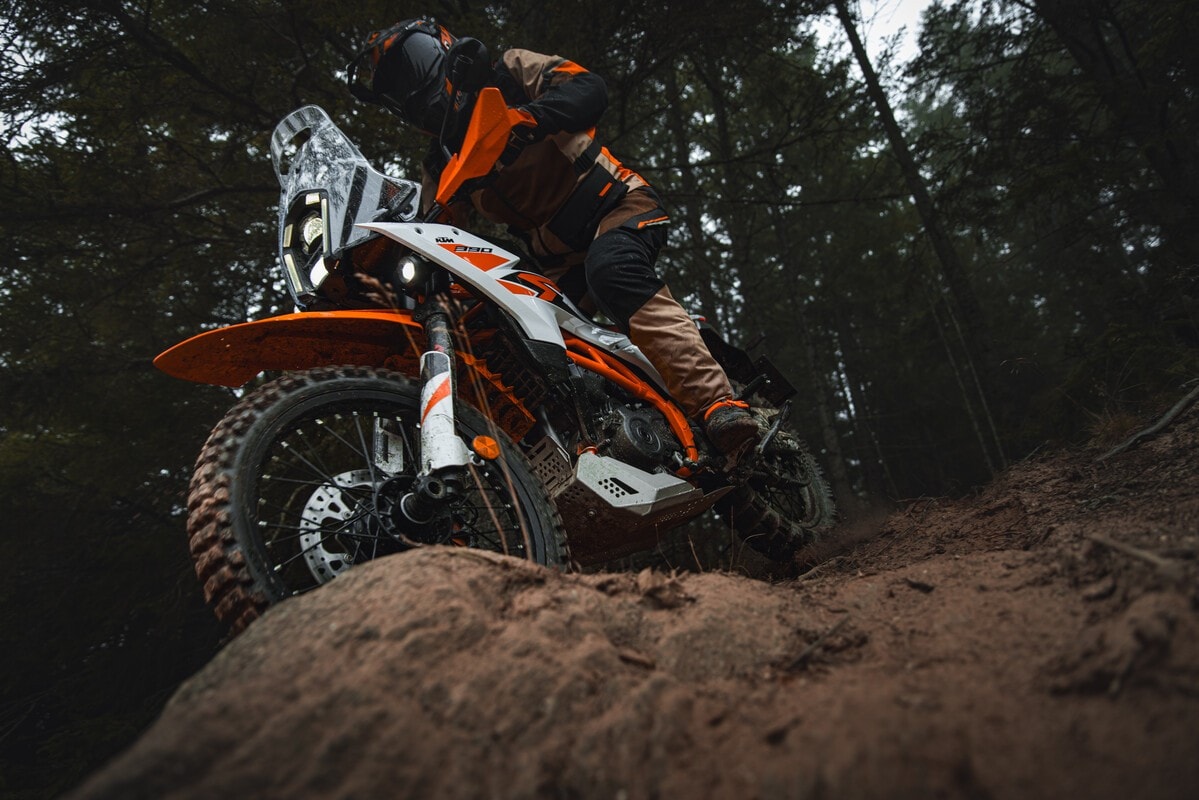 KTM 390 Adventure 2025: le adventure per tutti
